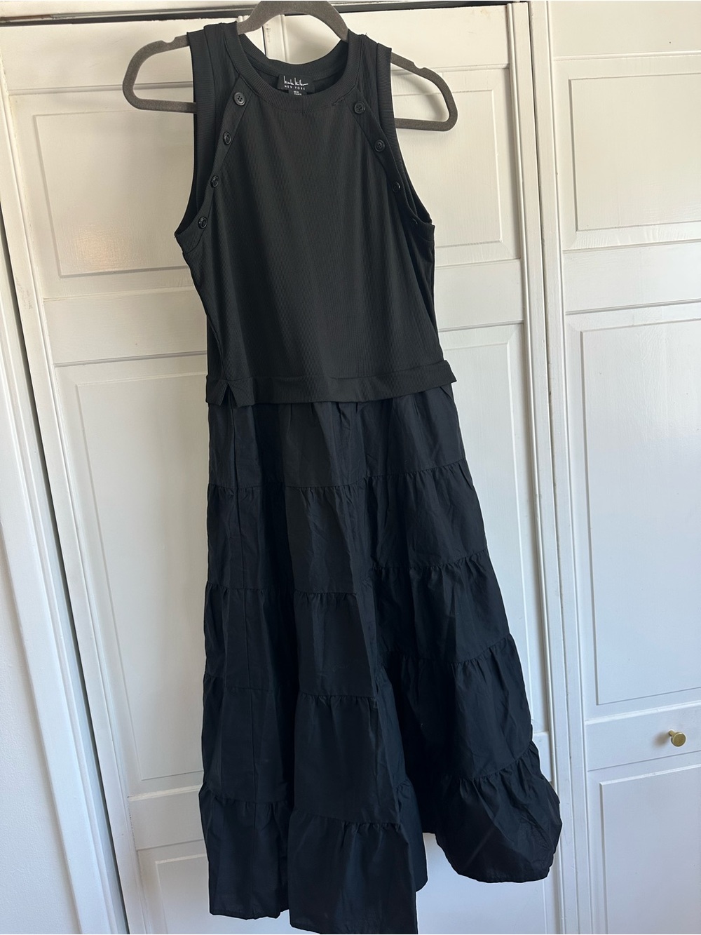 Nicole Miller Black Sleeveless Tiered Maxi Dress size M